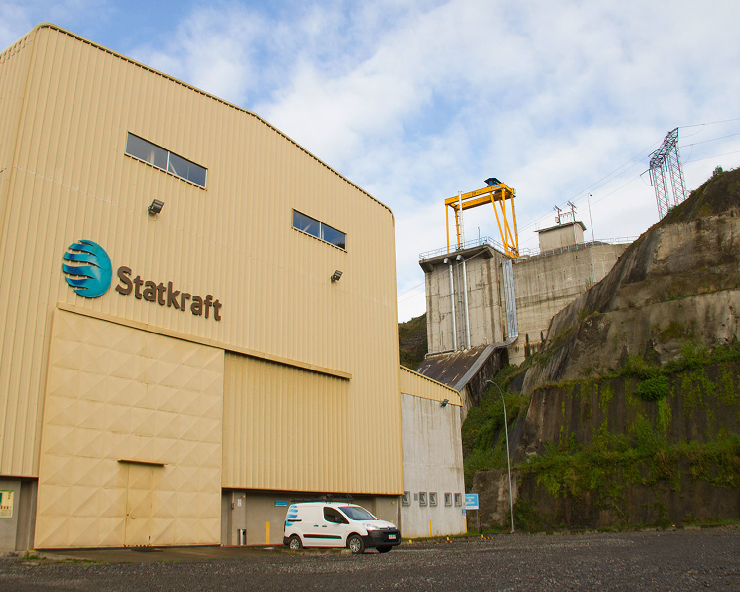 Power plant buildning