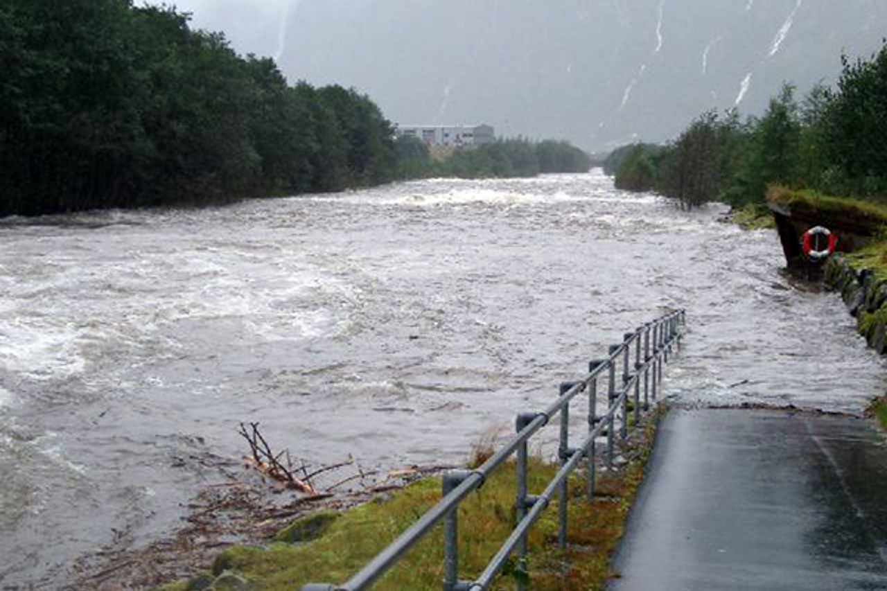 Flood in river at Høyanger
